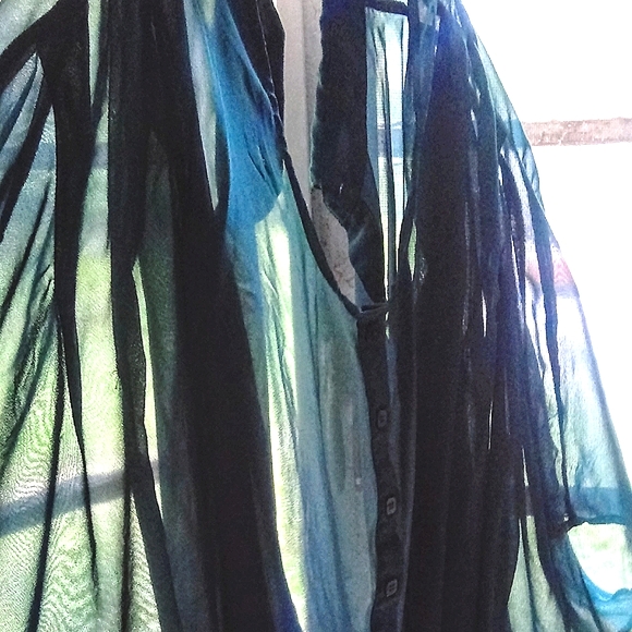 Flowy Bebe Blue Green 💚 Teal 🩵 Blouse Top Size S - Picture 9 of 16